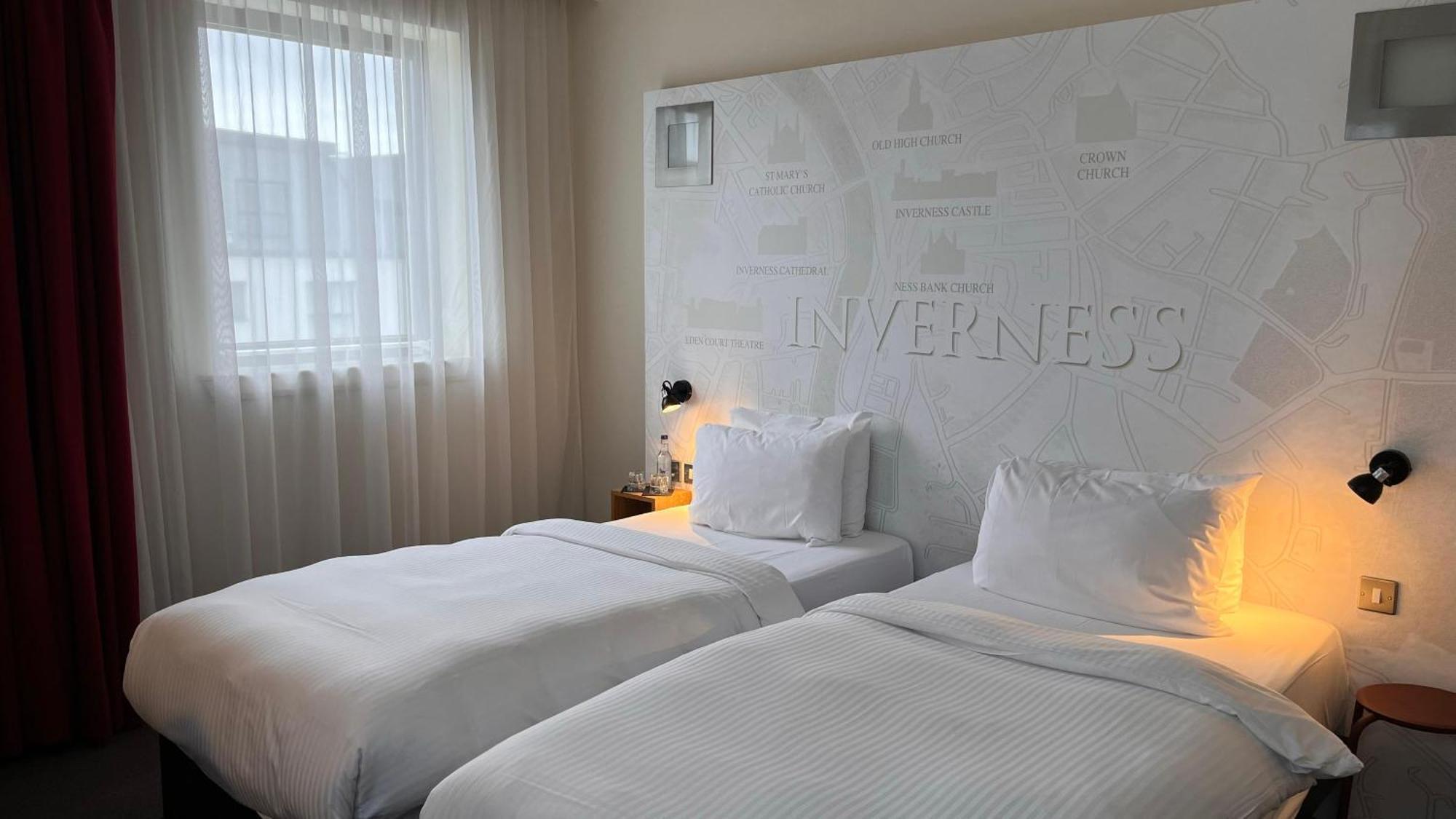 pentahotel Inverness Esterno foto
