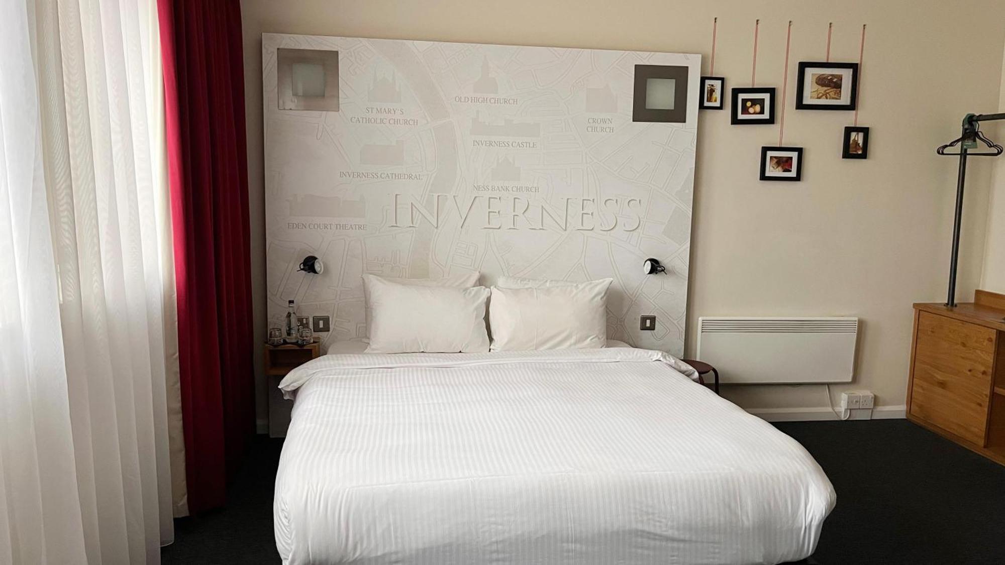 pentahotel Inverness Esterno foto