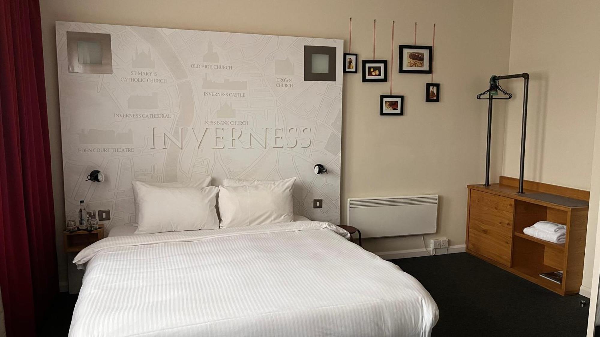 pentahotel Inverness Esterno foto