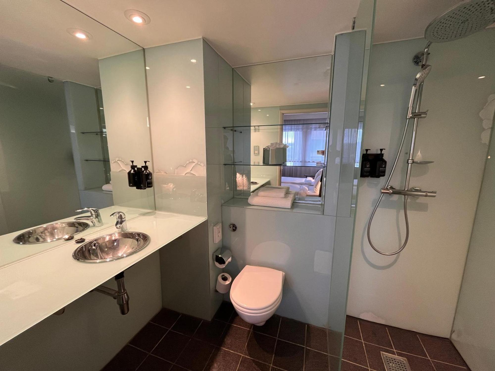 pentahotel Inverness Esterno foto