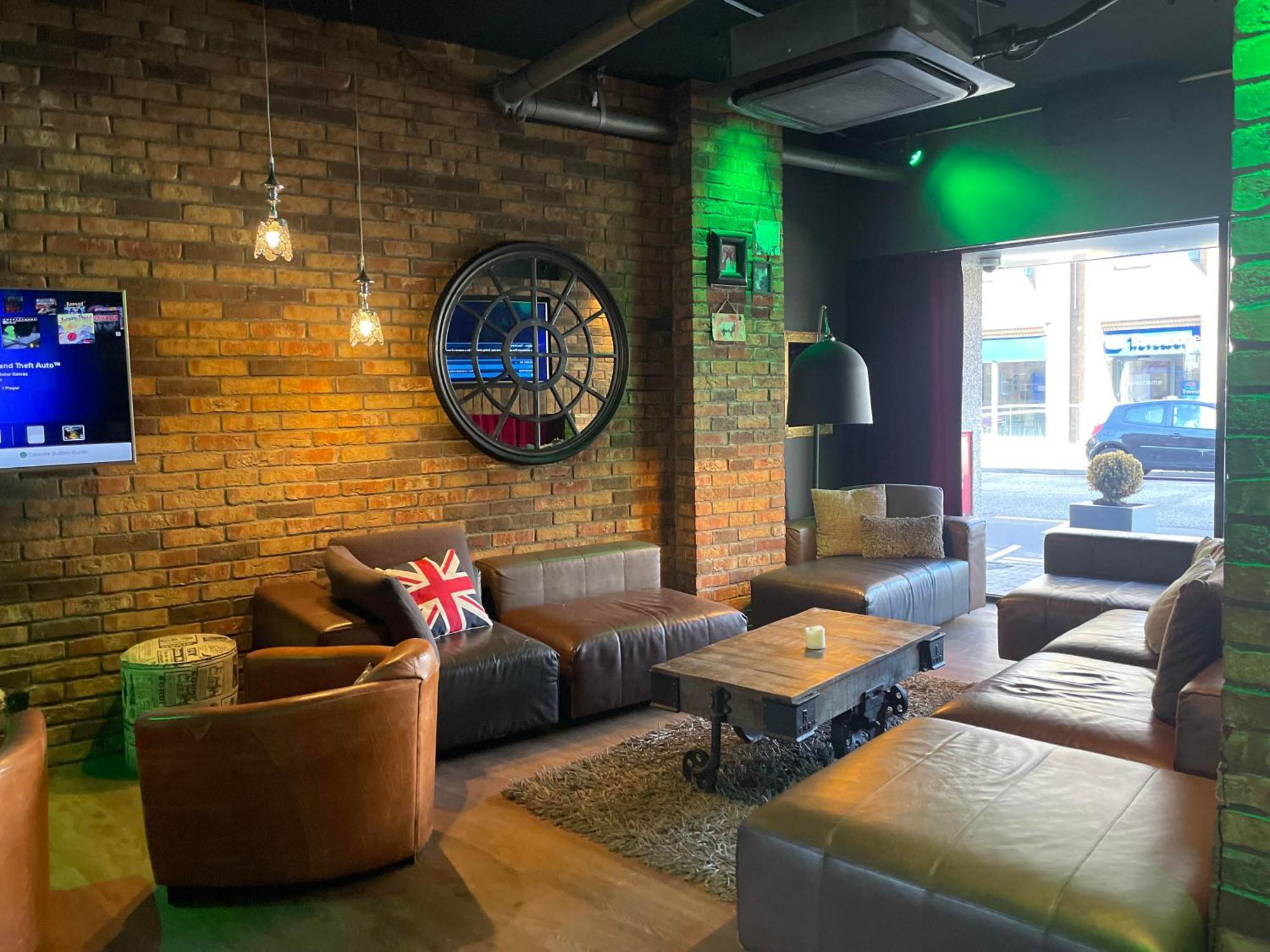 pentahotel Inverness Esterno foto