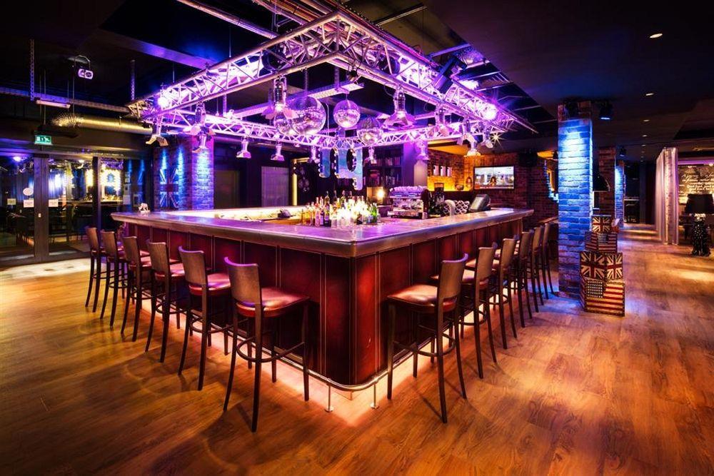 pentahotel Inverness Esterno foto